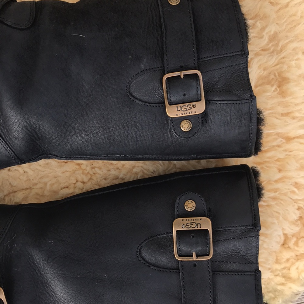 Like New Uggs - image 4